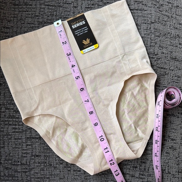 NEW WITH TAGS | Wacoal | Medium | Nude Shapewear Briefs - Picture 4 of 9